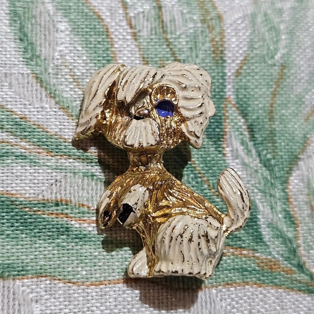 vintage cottagecore twee white dog with blue eye gold tone brooch
